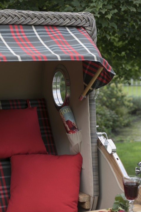 01729_strandkorb_baltikum_teak_bullauge_grey_529_milieu-19jw8gmtdortxiq