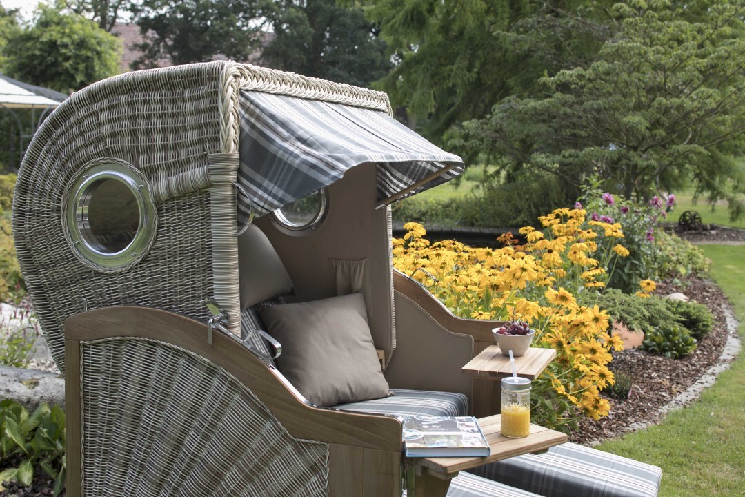 01781_strandkorb_baltikum_teak_bullauge_shell_522_milieu-9-2fjb4rx6ec4vti