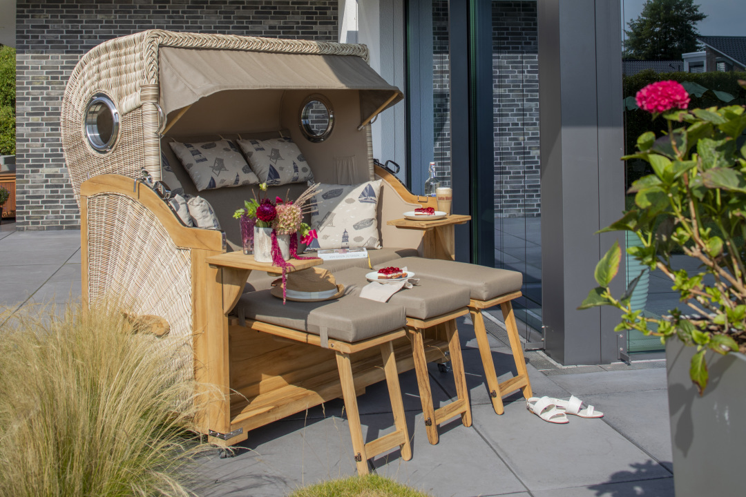 01807_strandkorb_baltikum_dreisitzer_teak_bullauge_shell_540_milieu-1