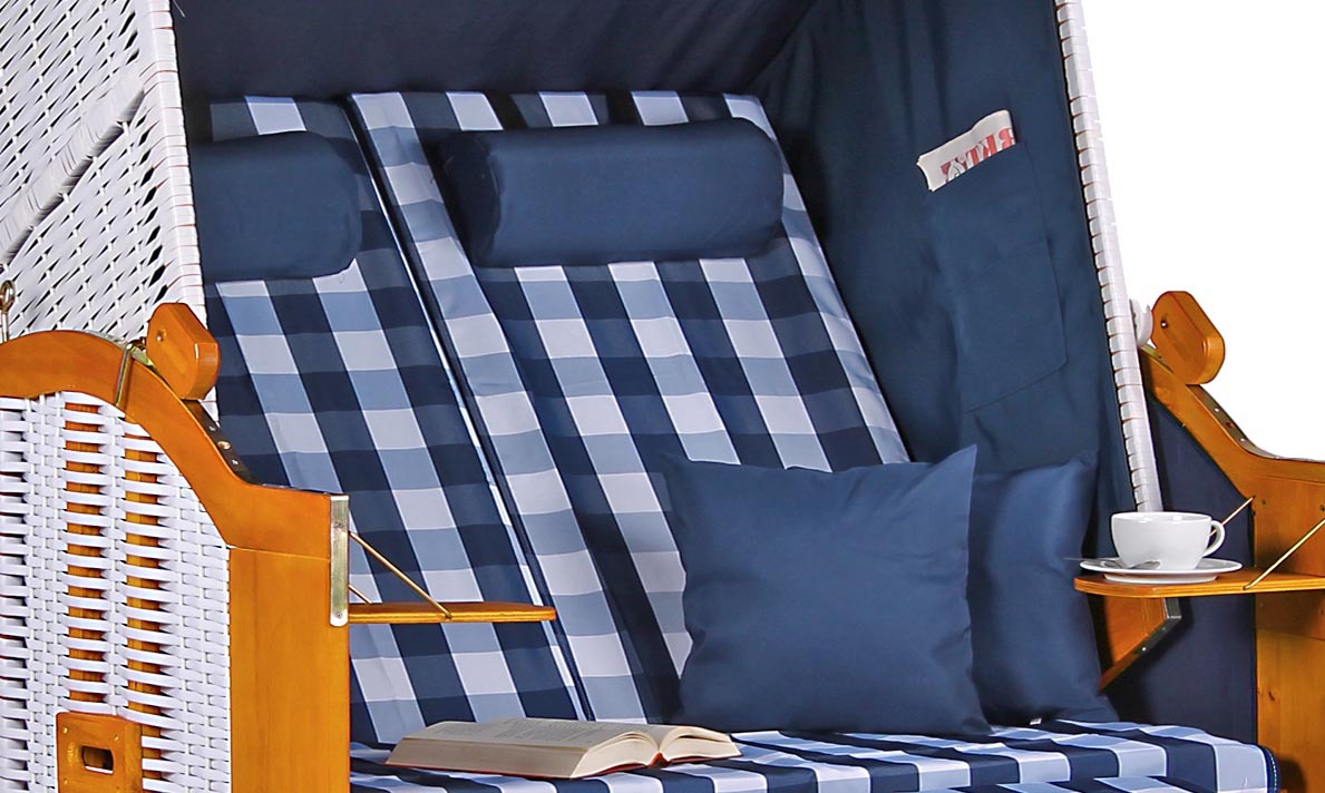 strandkorb_baltic_weiss_uni_karo_blau_sc00447_2