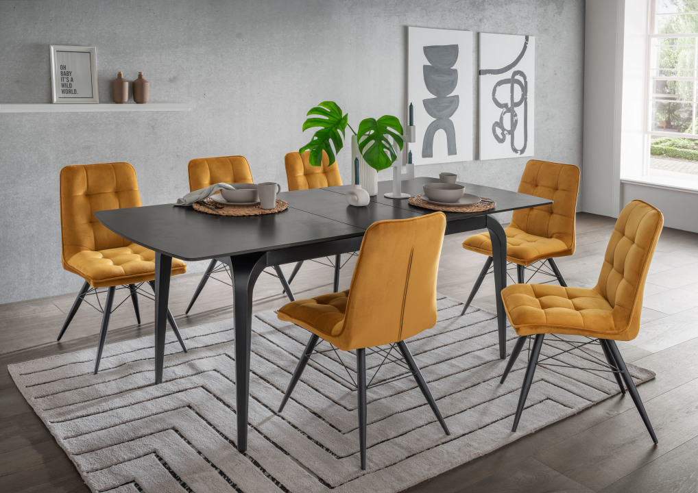 BL63009_Indoormoebelset_BL62004_Diningstuhl_Vicenza_saharagelb_BL60403_Ausziehtisch_Piacenza_dark-grey