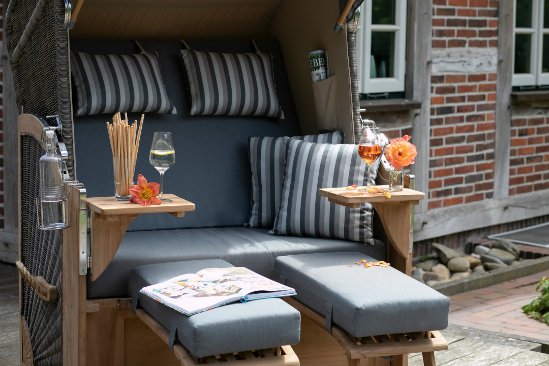 01223_00645_Strandkorb_Seeblick_Teak_Grey_Dessin_544_Glas_Becherhalter