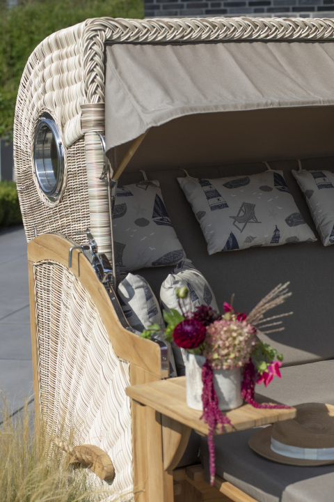 01807_strandkorb_baltikum_dreisitzer_teak_bullauge_shell_540_milieu-10fxfrvvvhqqlky