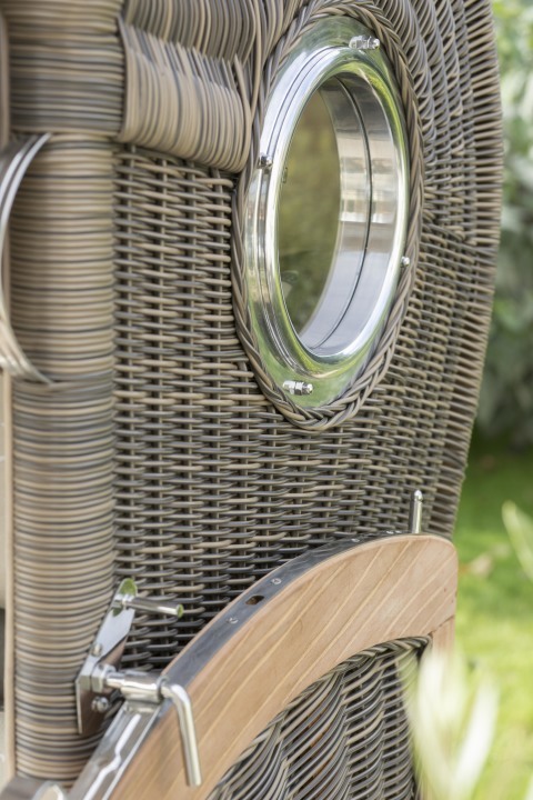 011719_strandkorb_baltikum_teak_bullauge_grey_540_milieu-18lpbntpzdpxz5b