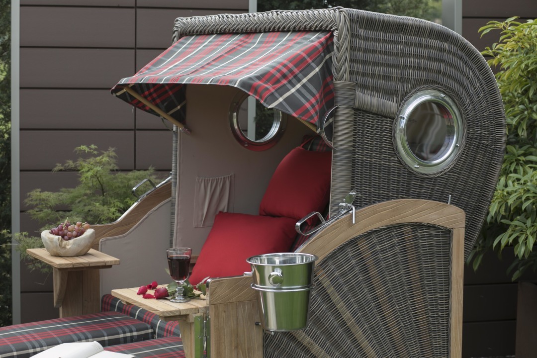 01729_strandkorb_westerland_teak_bullauge_grey_529_milieu-13