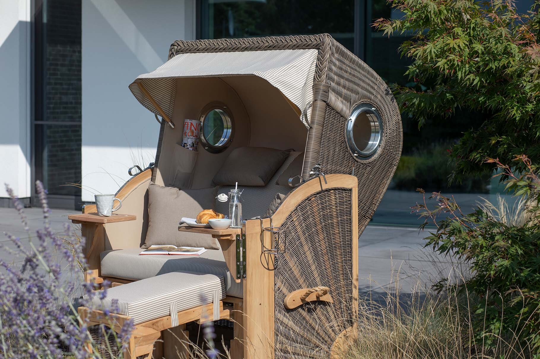 md01905_strandkorb_duene_teak_bullauge_grey_510_milieu-8-kleingxtrmocmyaa8b