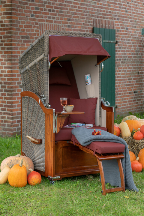 01888_02512_strandkorb_seeblick_single_mahagoni_pe_grey_dessin_550_kuscheldecke_grey-6