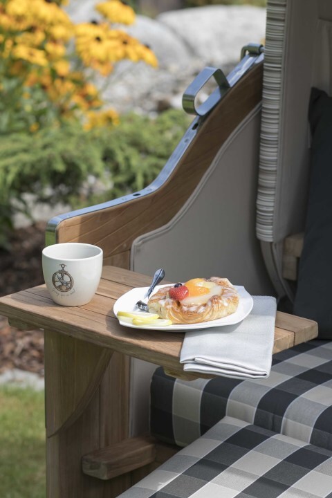 01745_strandkorb_norderney_teak_bullauge_shell_505_milieu-12unlpba4mvhgbv