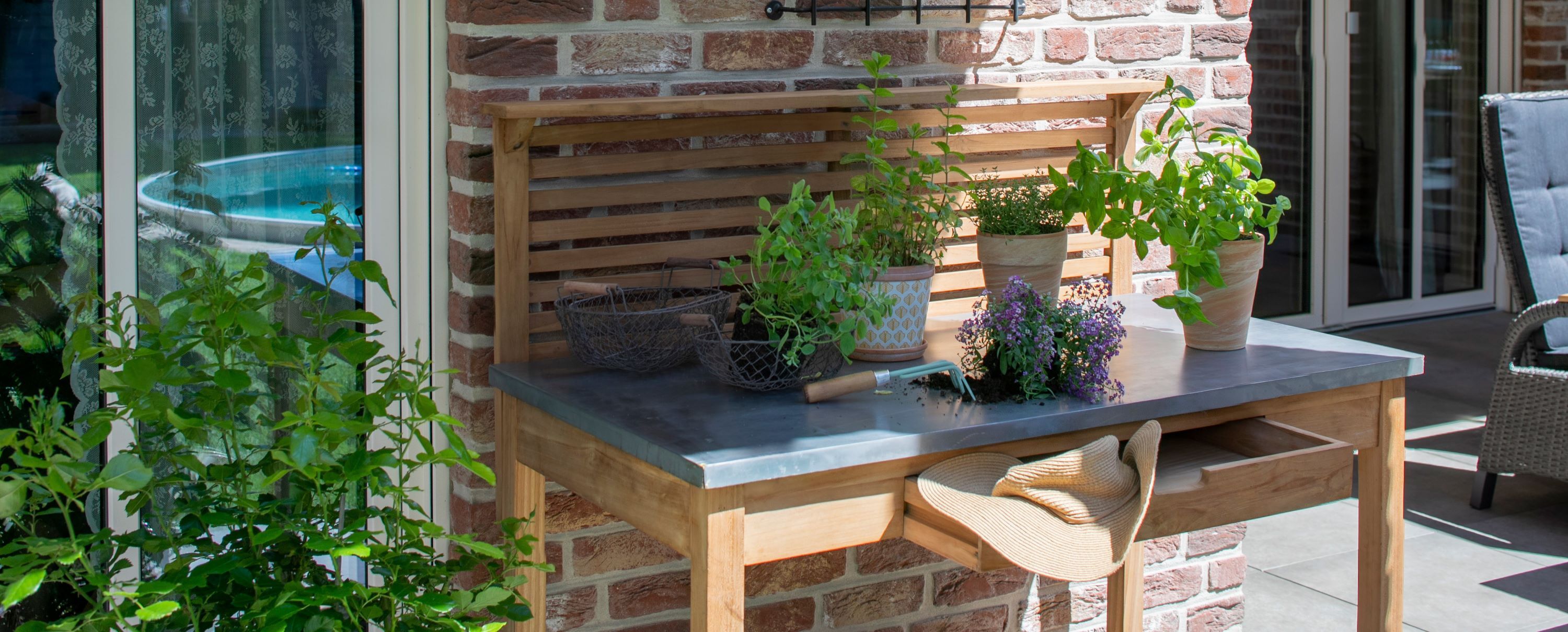 BL26009_Pflanztisch_Milieu