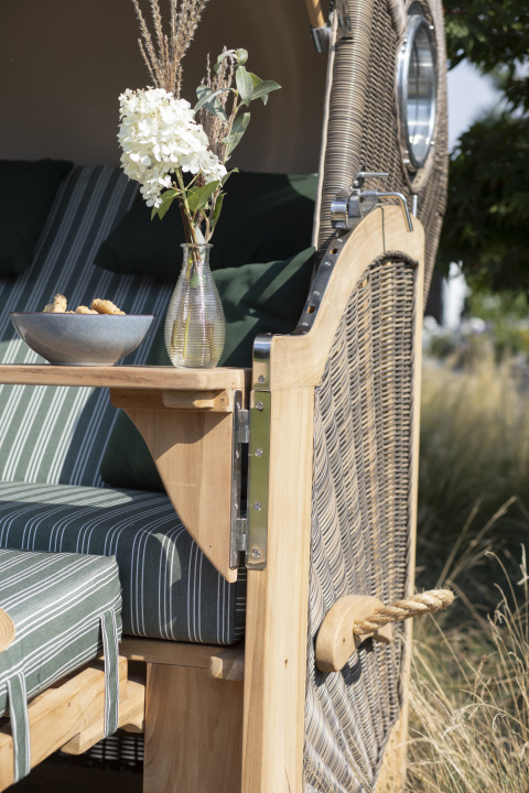 01902_strandkorb_rantum_teak_bullauge_grey_504_milieu-18