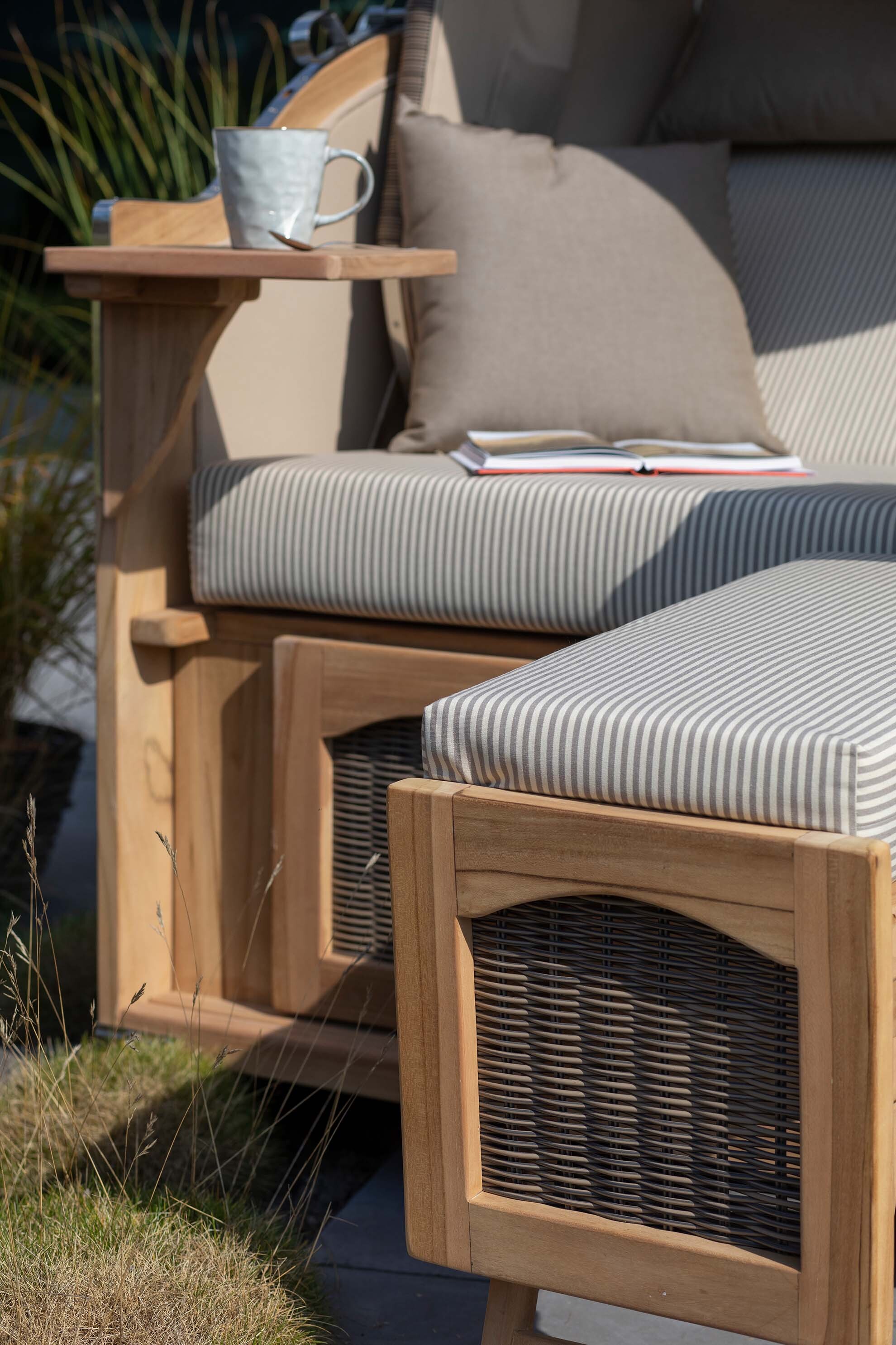 md01905_strandkorb_duene_teak_bullauge_grey_510_milieu-21-klein9dklg9zdyv6jo