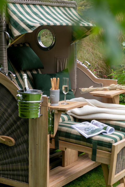 md02006_md02513_00646_strandkorb_duene_grande_xl_teak_pe_grey_dessin_506_kuscheldecke_150x200cm_beige_champagnerkuehler_fuer_strandkoerbe-1cvofamciznz4u