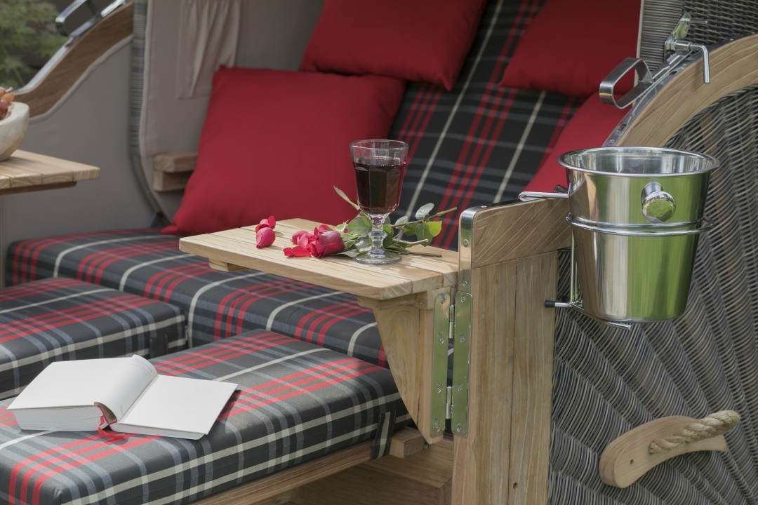 01729_strandkorb_westerland_teak_bullauge_grey_529_milieu-4